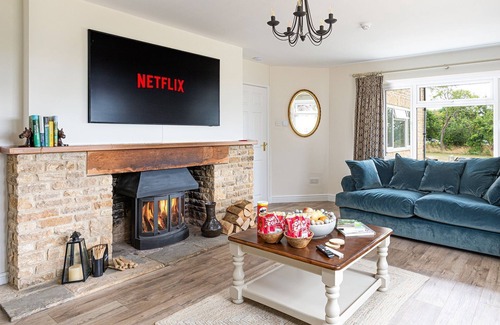Chipping Norton Cottage | Banbury Hill Farmhouse, Charlbury - sleeps 14 guests in 7 bedrooms