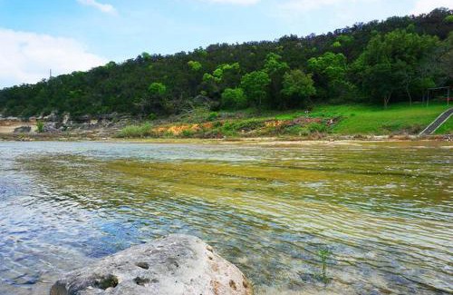 Wimberley House | Bandit's Hideaway-The Loft