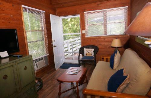 Wimberley House | Bandit's Hideaway-The Loft