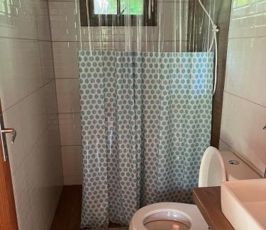 Miguel Pereira House | Bangalô no vale de Vera Cruz