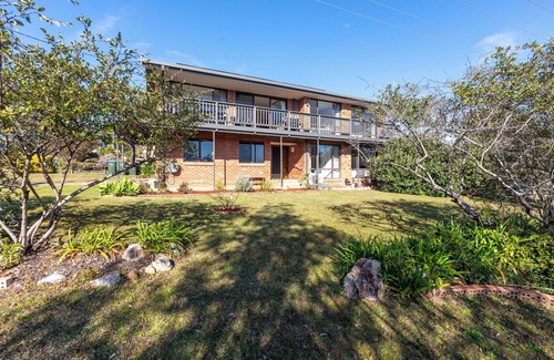 Pambula Beach House | Bangalee by the Sea.nReconnect with family friends at beautiful Pambula Beach.