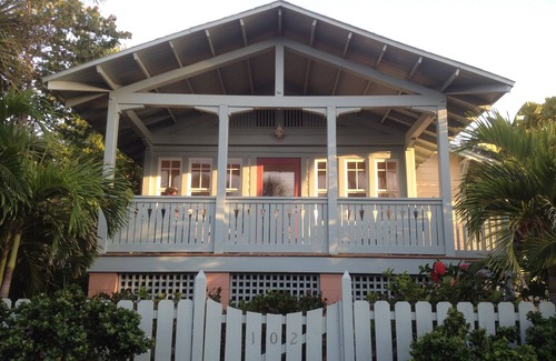 Pass-a-Grille House | Banyan Tree Cottage in historic beach town