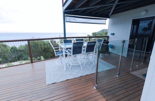 Brisbane Waterfront House | BANYANDAH WATERS BEACH HOUSE!nPrivate inground Pool with stunning ocean views!