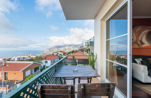 Santo Antonio Apartment | Barcelos Apartment by Holiday Rental Madeira