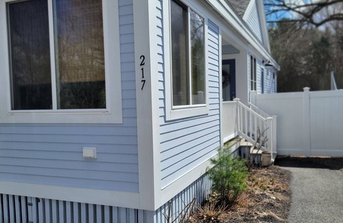 Seaglass Village Cottage | "Barefoot Escape" at Seaglass Village Cottages