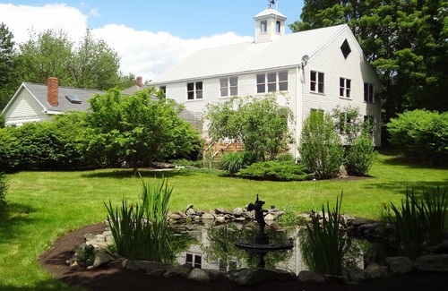 Saco Apartment | Barn Apartment on Small Organic Farm Near Beaches