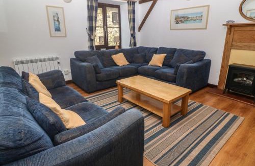 Chysauster House | Barn Cottage