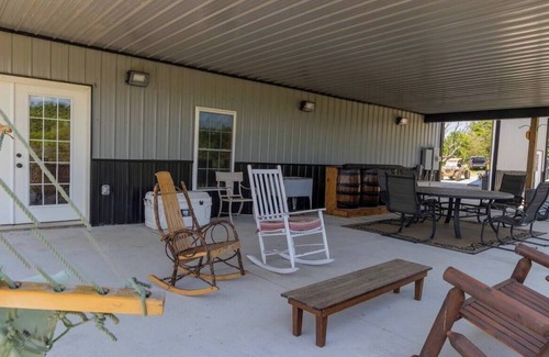 Willisburg Cabin | Barndo on the Bourbon Trail