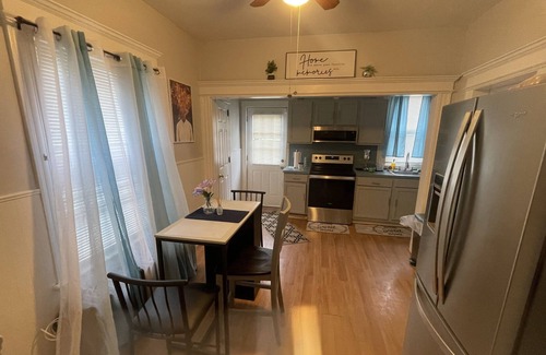 Bridgeport House | Barnum House CONVENIENT location !