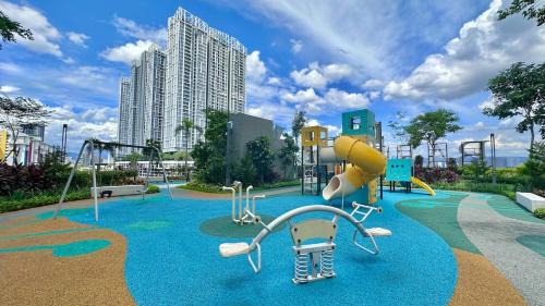 Kuala Lumpur Apartment | Baron Residence by manatidur #PetFriendly #Lakecity