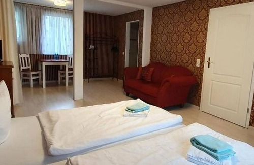 Oberhavel Apartment | Barrier-free double room with shower / toilet