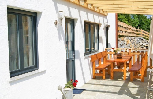 Poellauberg Ski Chalet | Barrierefreie Ferienwohnung, 2 Schlafzimmer - Feriendorf Pöllauberg