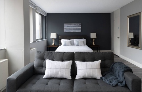 Downtown Cleveland Apartment | Barsala At The Luckman