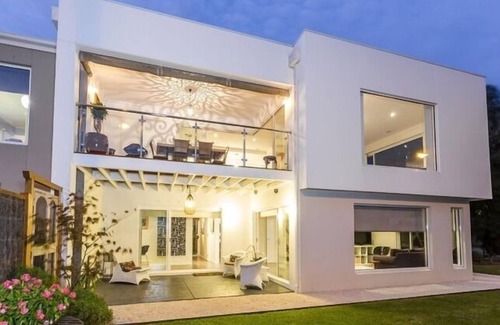 Barwon Heads House | Barwon Links - spacious living