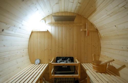 Kinosaki Onsen Hotel | Base House Kinosaki お子様無料でサウナもアクティビティも楽しめる1棟貸切宿 Private Japanese Villa Stay with Free Shuttle, Sauna, Activities & Kids Stay Free