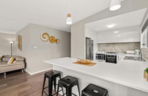 Sanctuary Point House | Basin Bungalow - Pet Friendly