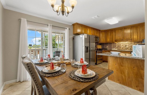 Gulf Lagoon Beach Apartment | Basking by the Beach