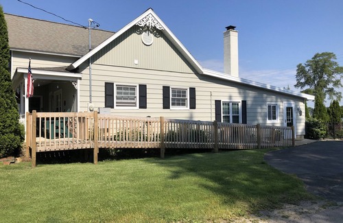 Elk Rapids House | Bass Lake Views & Access. Walk Downtown Elk Rapids.