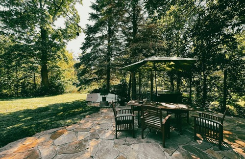 Glendale House | Bass &Sparrow - Spa Retreat on the Milwaukee River