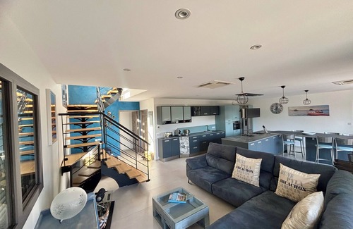 La Teste-de-Buch House | Bassin d'Arcachon, close to the beach, luxury villa in Pyla sur mer with swimming pool.