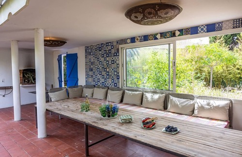 Le Pradet Ski Chalet | BASTIDE FAMILIALE, PROCHE DE LA MER, BEAU EXTÉRIEUR