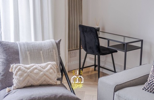 Central Aberdeen Apartment | Bastille Stay - SJA Stays - Luxury 2 Bed Apartment
