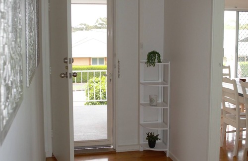 Bateau Bay House | Bateau Bay Beach Escape - Family Home