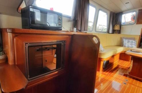 Rouen Boat Rental | Bateau le Zimon - logement insolite