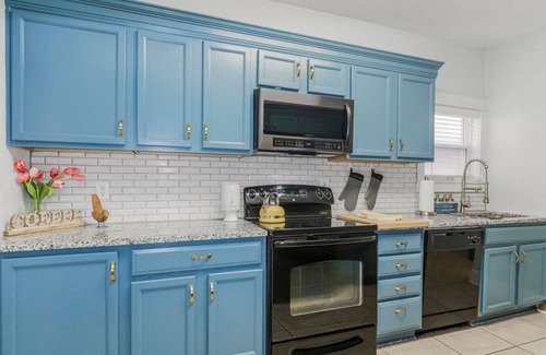South Hyde Park Apartment | Bates East House BEH