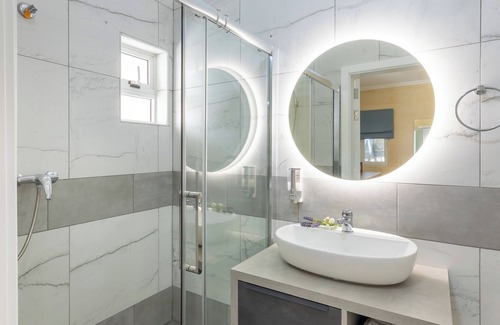 Xewkija Hotel | Battista Guesthouse with pool-room 4