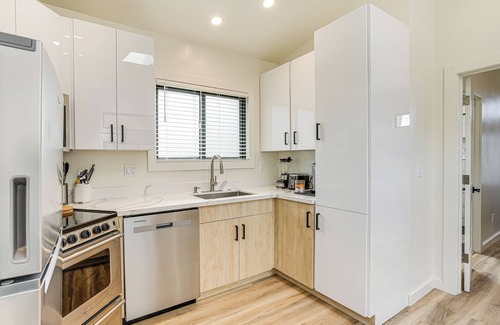 Pinole Apartment | Bay Area Apt w/Patio: Near Parks & Hiking!