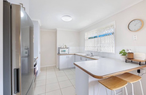 Pialba House | Bay Breeze Easygoing Beachside Living for Families