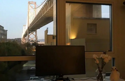 Rincon Hill Apartment | Bay bridge sunrise views - 2 bedroom condo