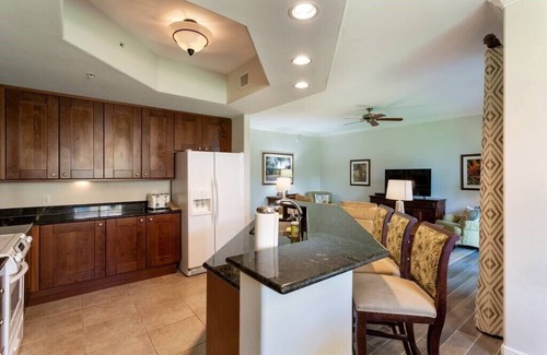 Royal Harbor Resort | Bay Bungalow at Naples Bay Resort
