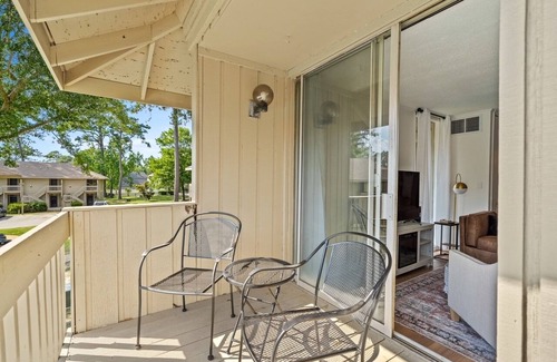 Daphne Condo | Bay Getaway, Cozy Studio Condominium in Daphne, AL - Sleeps 2 - Near Interstate