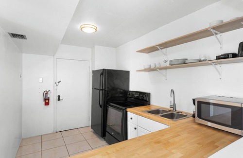 Bay Harbor Islands Apartment | Bay Harbor Sunset Apt 5C