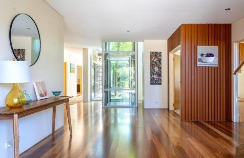 Quindalup House | Bay Largo I Private Properties