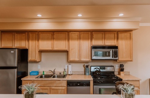 Old Town Eureka Apartment | Bay Lights waterfront loft located in old town