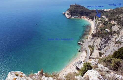 Varigotti Apartment | Bay of Saracens - renovated apartment surrounded by greenery