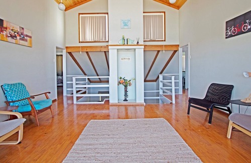 Jurien Bay House | Bay Sanctuary: 4 BR, 2 BA House in Jurien Bay, Sleeps 8