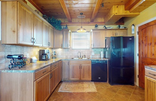 Gilchrist House | Bay Side Birdhouse: 2 BR, 2 BA House in Gilchrist, Sleeps 4