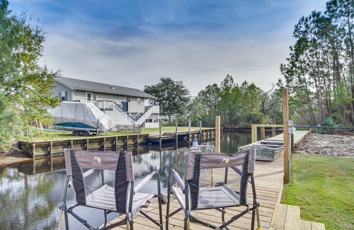 Shoreline Park Cottage | Bay St Louis Home w/Private Dock + Kayaks!