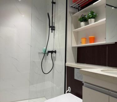 Likas Apartment | Bay Suites