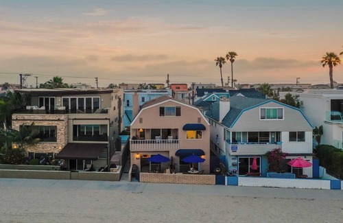 Central Mission Beach Cottage | Bay View 3 by Avantstay Stunning Home on the Beach! In Mission Beach!