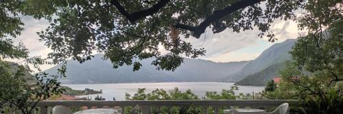 Risan House | Bay View Risan