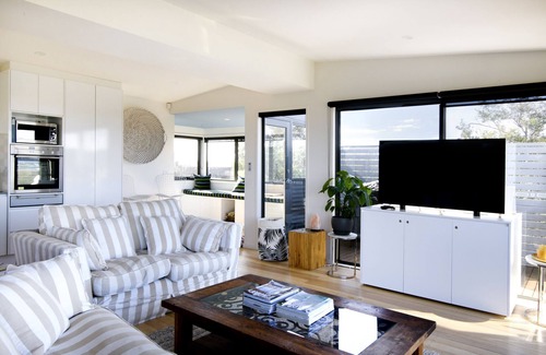 Sorrento House | Bay Views 180 degrees - across Sorrento Beach