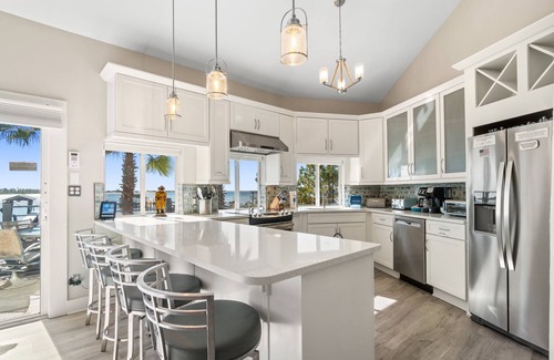 Mary Esther House | Bayfront Home , Pet-Friendly, Boat Access, Gorgeous Views & Relaxation! - Pirate's Cove