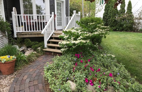 Saugatuck Apartment | Bayfront King, Harbor View & Porch, Location, Location!