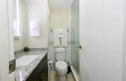 Portmore House | BayFront Ocean View Vacation Home