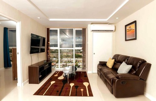 Portmore House | BayFront Ocean View Vacation Home